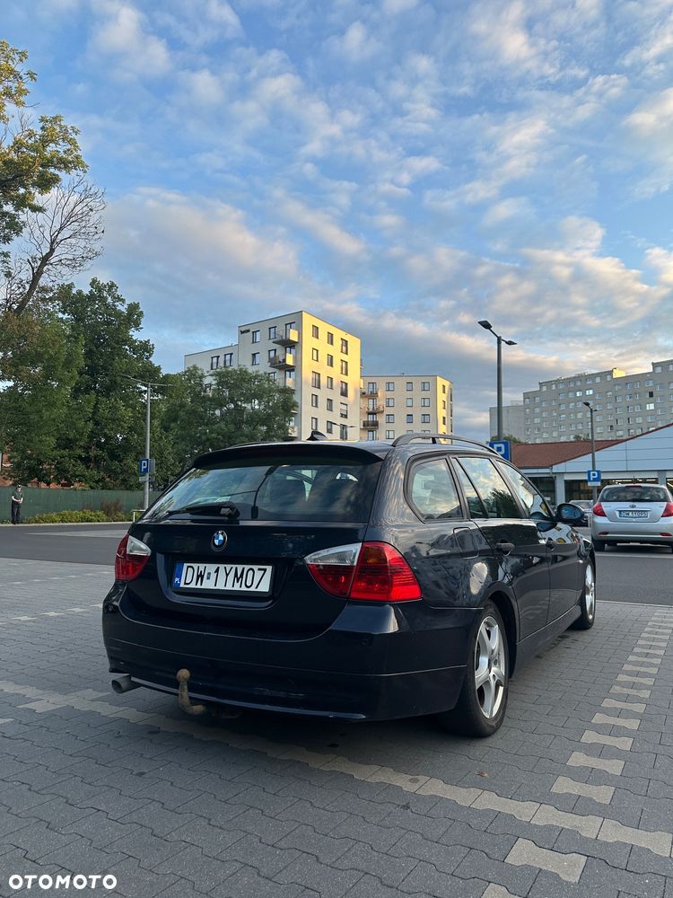 BMW Seria 3 320d - 4