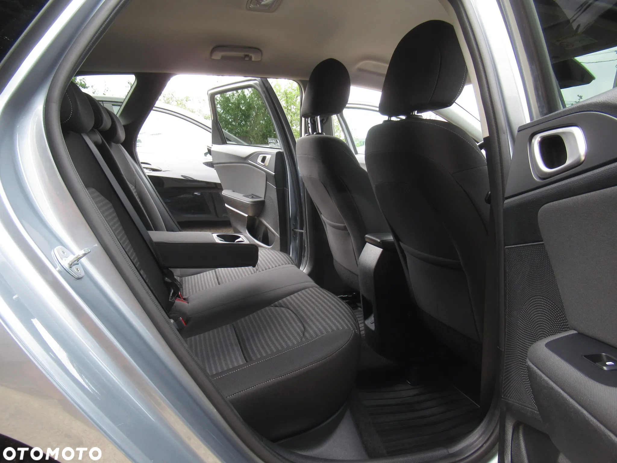 Kia Ceed 1.5 T-GDI M - 8