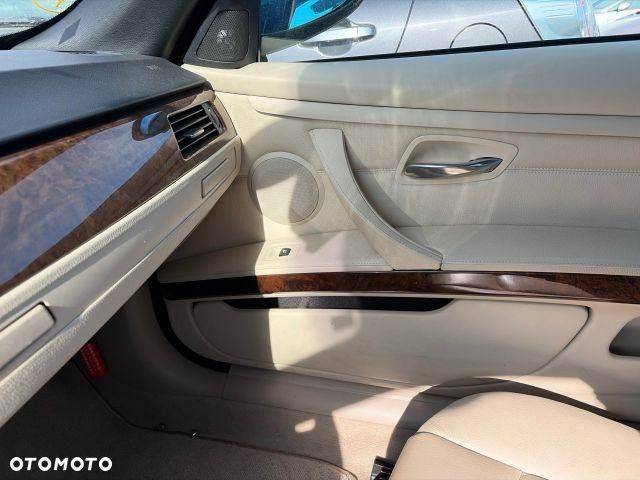 BMW Seria 3 335i - 16