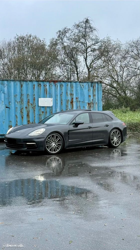 Porsche Panamera Sport Turismo 4 E-Hybrid - 3