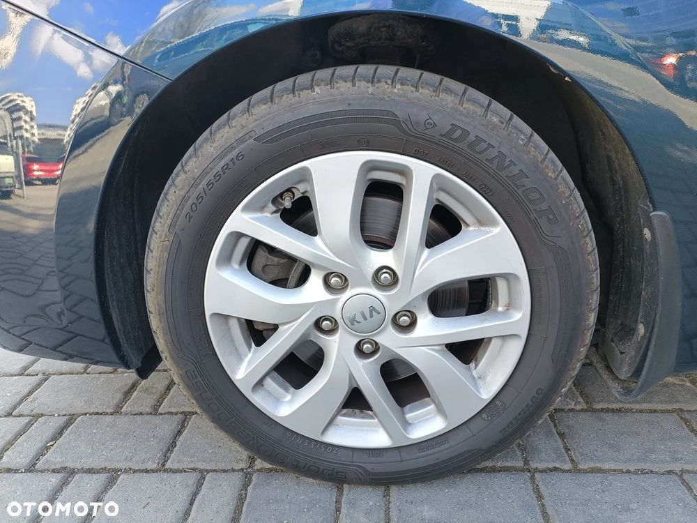 Kia Carens 2.0 GDI L - 7