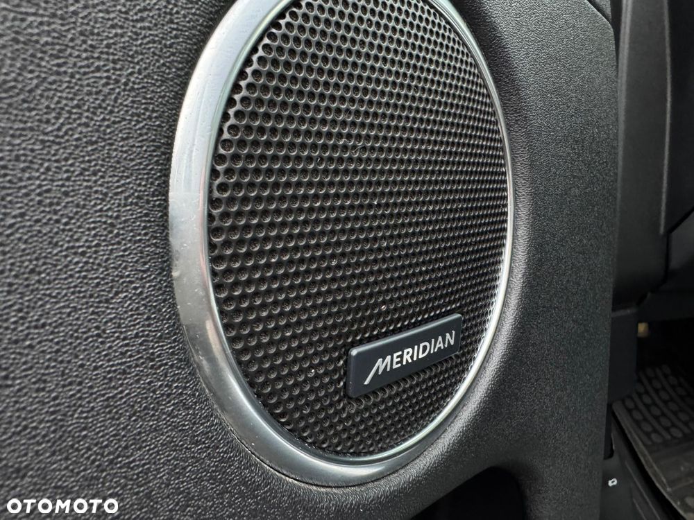 Land Rover Discovery Sport 2.0 D200 mHEV R-Dynamic SE - 11