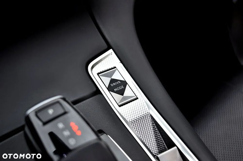 DS Automobiles DS 7 Crossback - 27