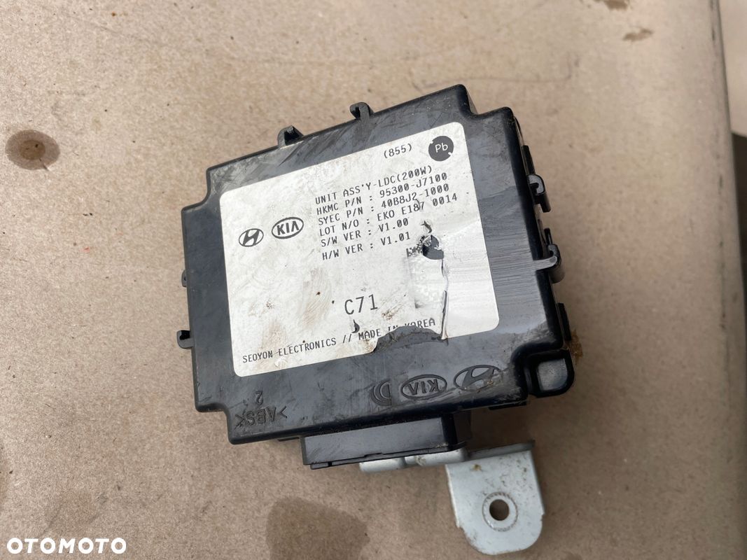 KIA CEED III MODUŁ ASSY 95300-J7100 - 1