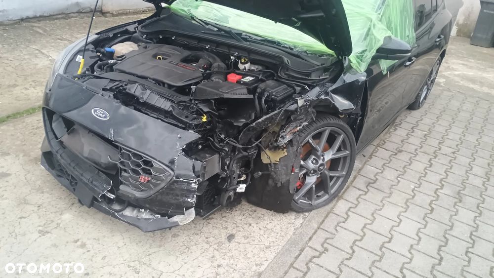 Ford Focus - 9