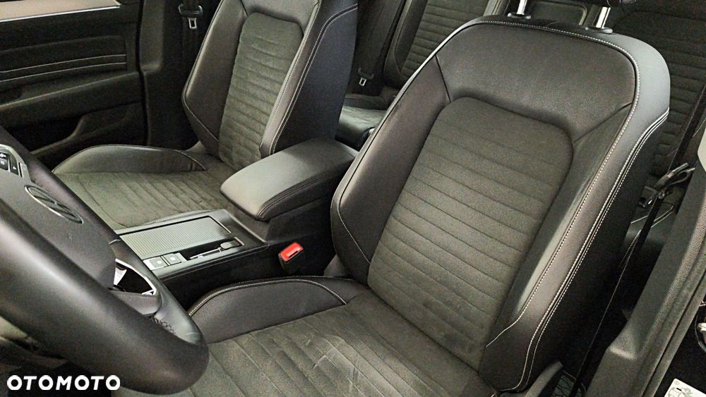 Volkswagen Passat 2.0 TSI Elegance DSG - 17