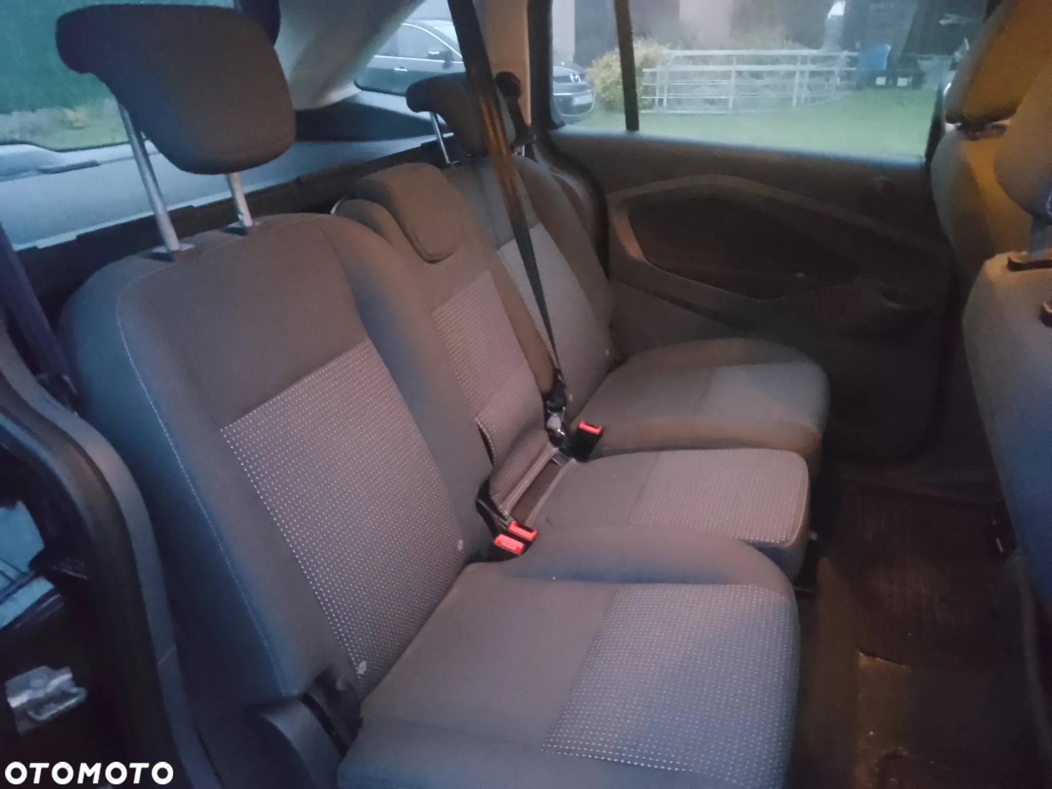 Ford Grand C-MAX - 3