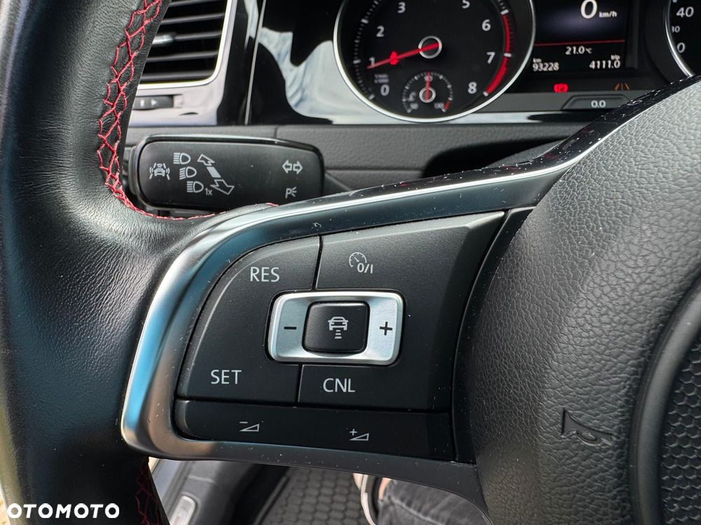 Volkswagen Golf GTI 2.0 TSI OPF Performance - 19