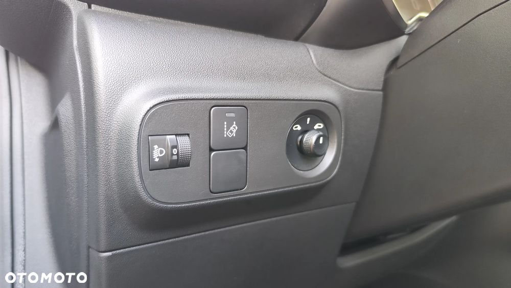 Citroën C3 1.2 PureTech Shine - 19