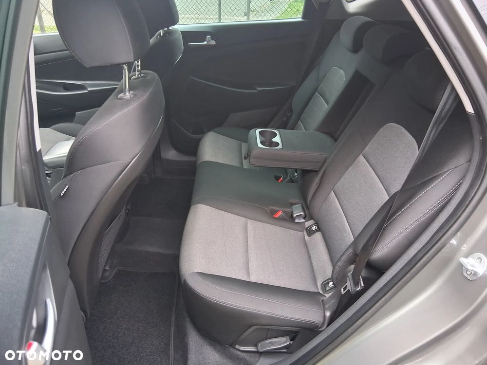 Hyundai Tucson blue 1.6 CRDi 2WD Select - 12