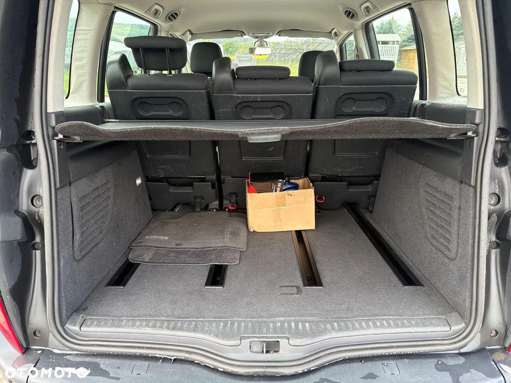 Renault Espace 2.0 dCi FAP Expression - 13