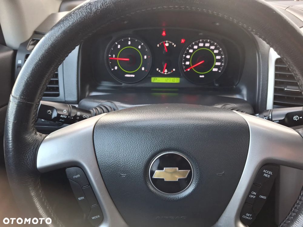 Chevrolet Captiva 2.0 4WD 7 Sitzer Automatik LT - 25