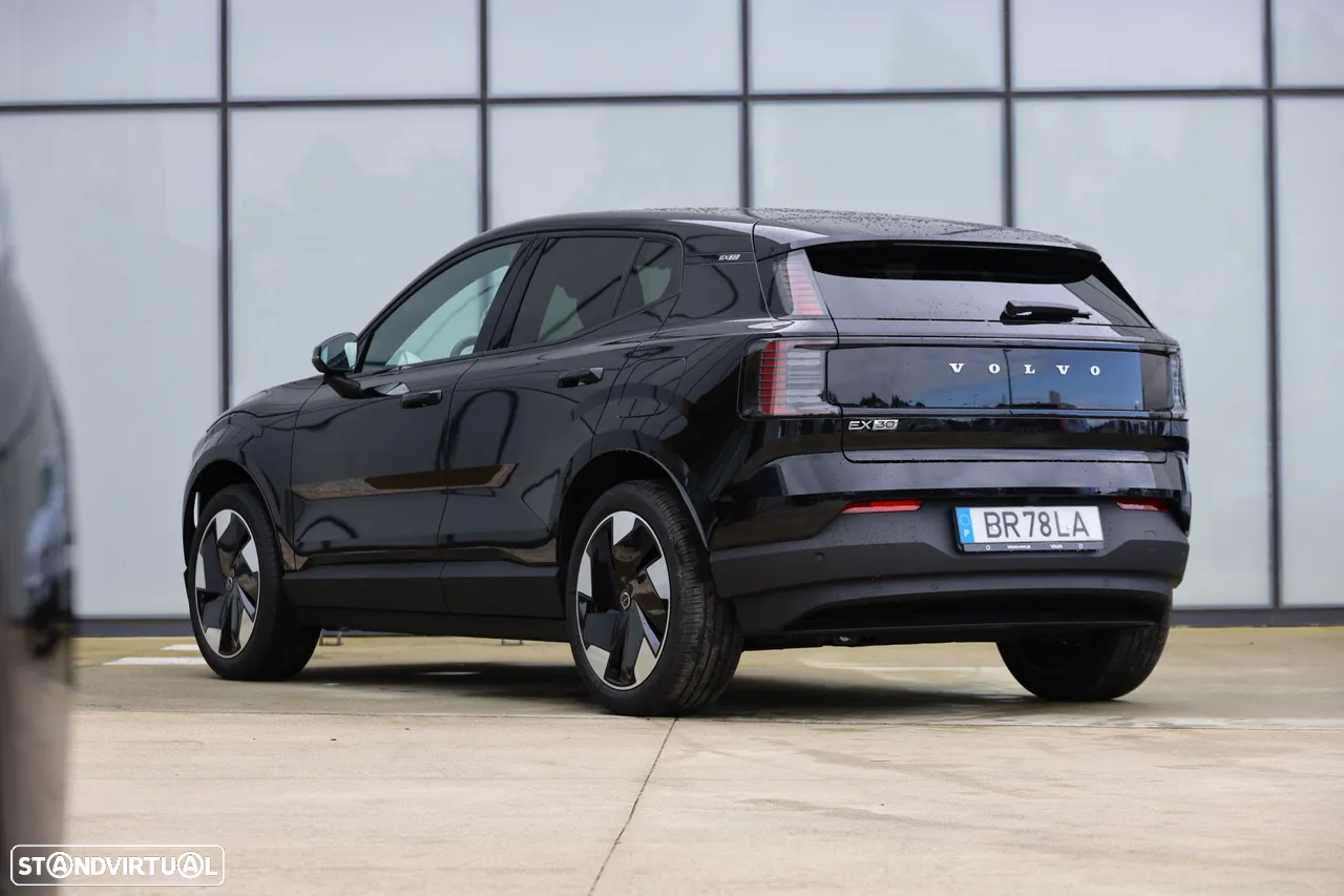 Volvo EX30 69 kWh Single Motor Extended Range Plus - 6
