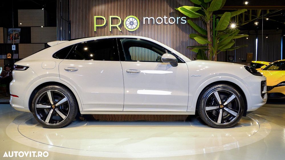 Porsche Cayenne E-Hybrid - 2