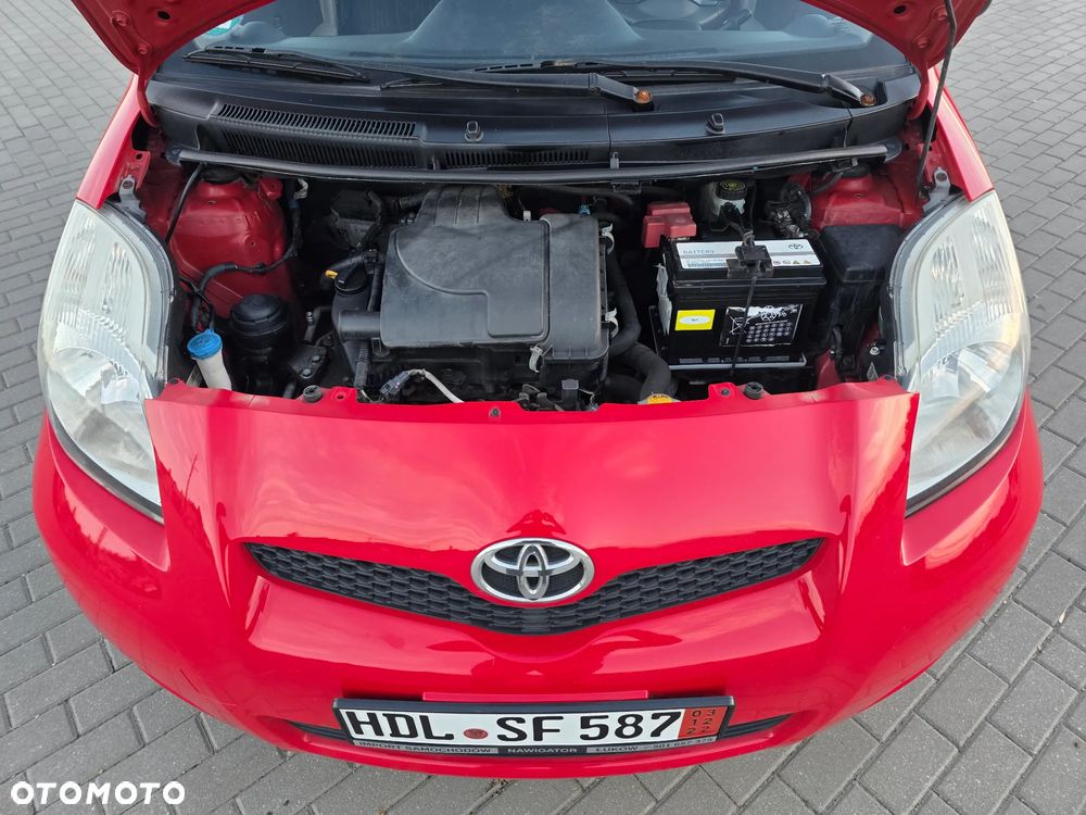 Toyota Yaris - 23