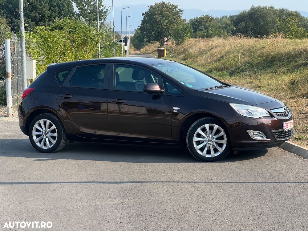 Opel Astra 1.4 Turbo Enjoy - 4