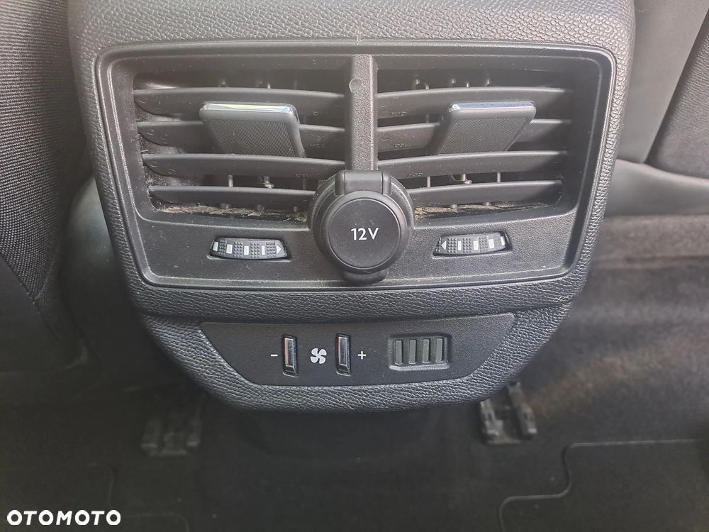 Peugeot 5008 - 17