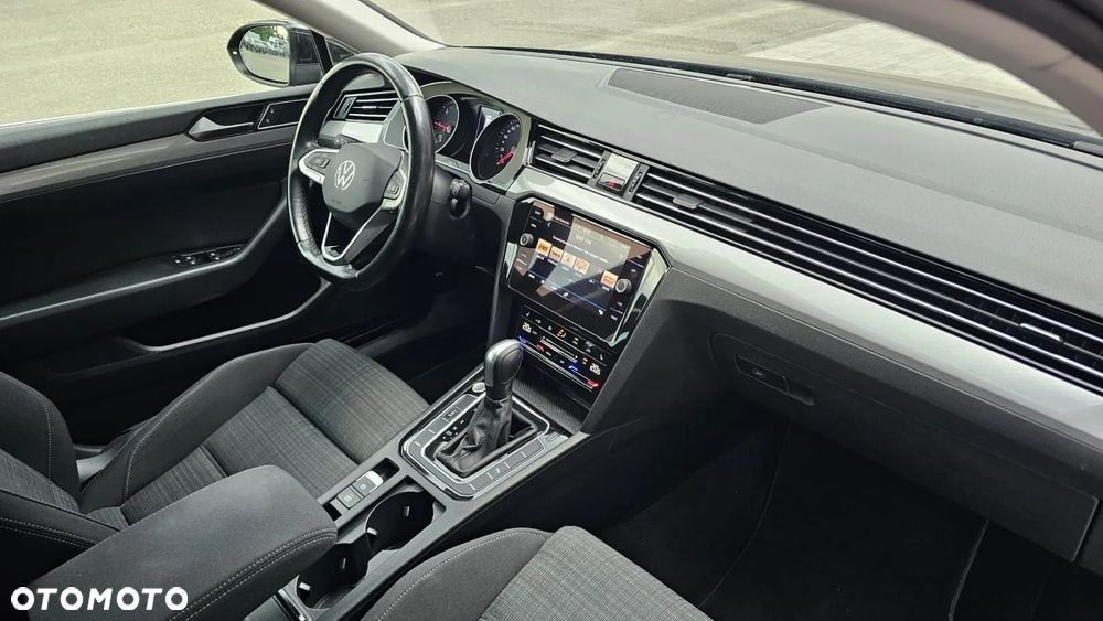 Volkswagen Passat Variant 2.0 TDI EVO Business DSG - 33