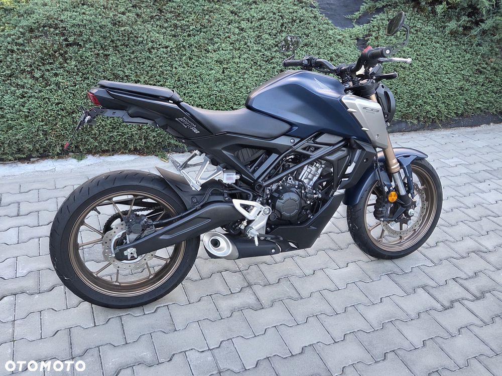 Honda CB - 15