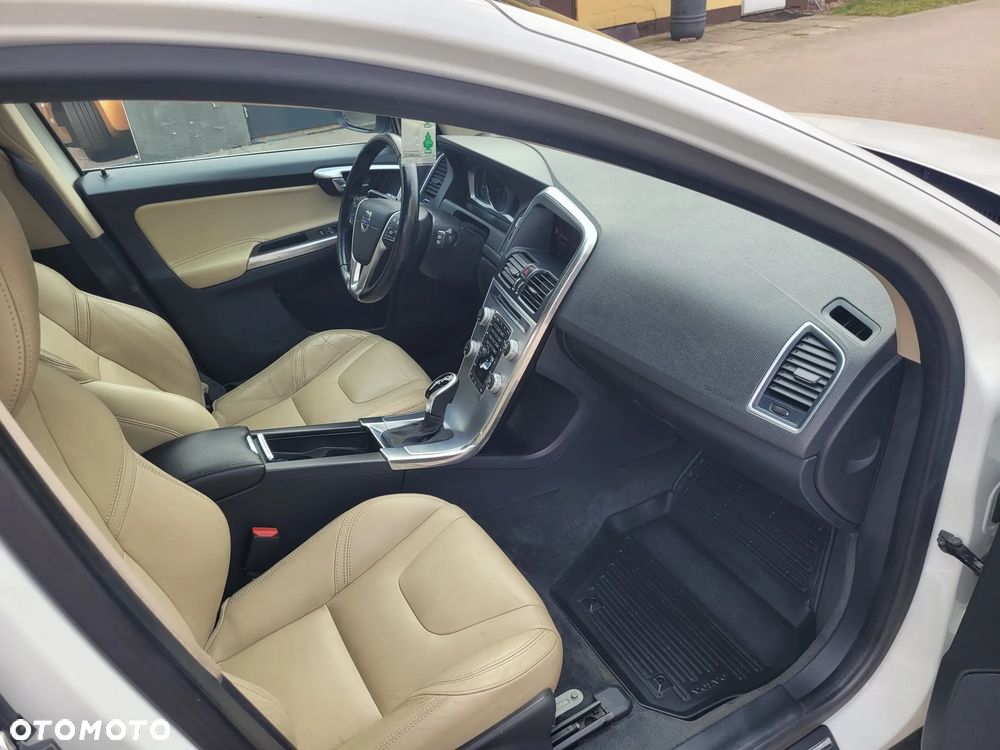 Volvo XC 60 T5 Geartronic Kinetic - 10