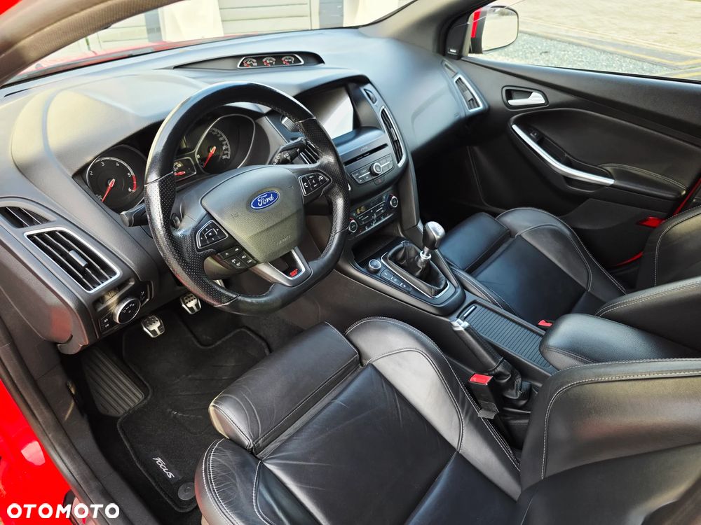 Ford Focus 2.0 TDCi ST - 6
