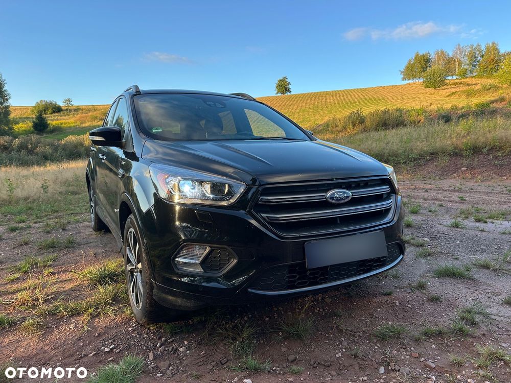 Ford Kuga - 1