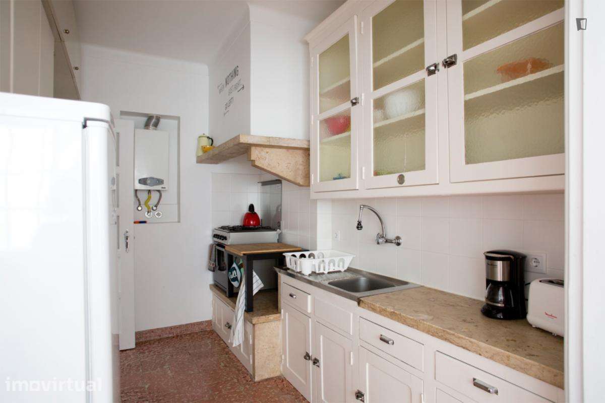 Quarto - localizado em Arroios Lisbon - Grande imagem: 4/16