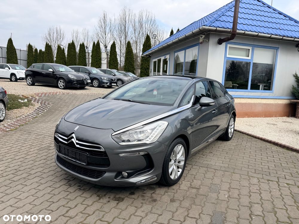 Citroën DS5 1.6 THP SoChic - 3