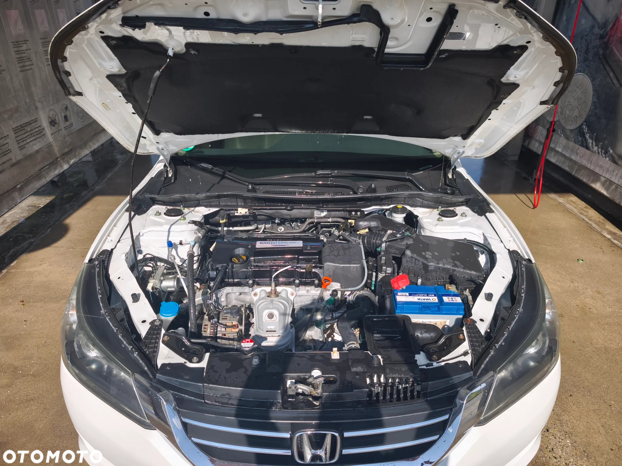 Honda Accord 2.4 LX - 2