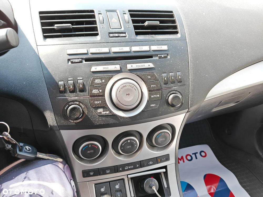 Mazda 3 1.6 CD Exclusive + - 23