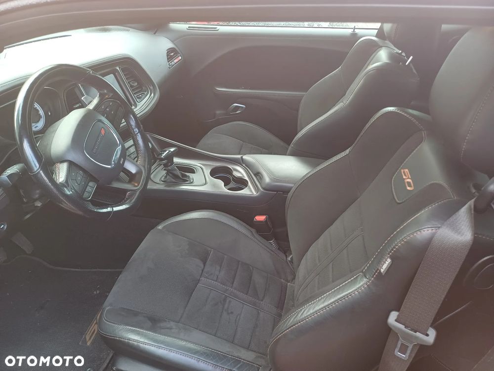 Dodge Challenger 5.7 R/T Shaker - 16