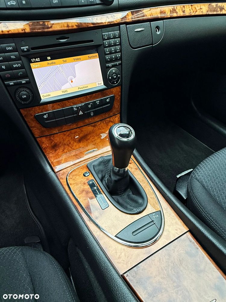 Mercedes-Benz Klasa E - 18