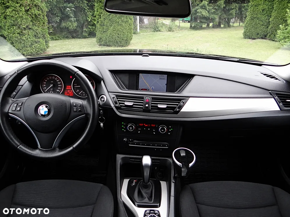 BMW X1 xDrive18d xLine - 25