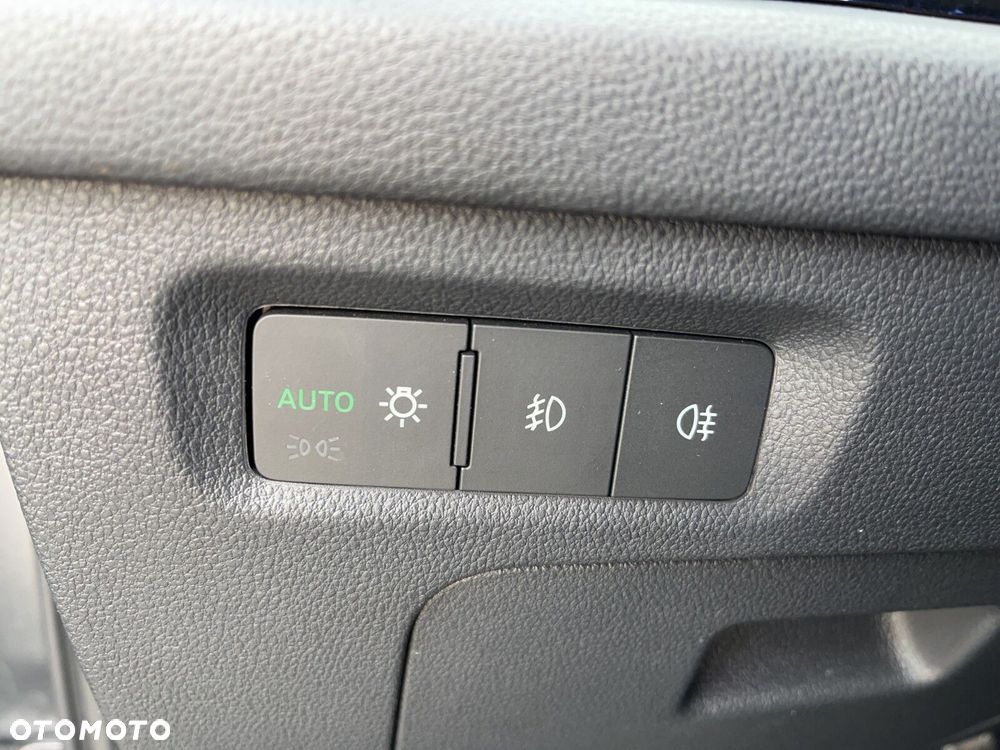 Skoda Octavia 2.0 TDI Sportline - 23