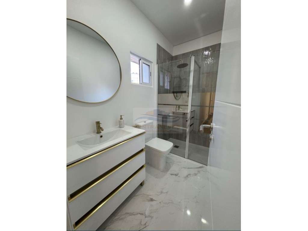 T3 TOTALMENTE REMODELADO - 3.º Andar | 75m² - Grande imagem: 2/10