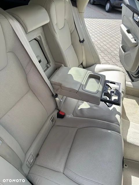 Volvo XC 60 T5 AWD Inscription - 15