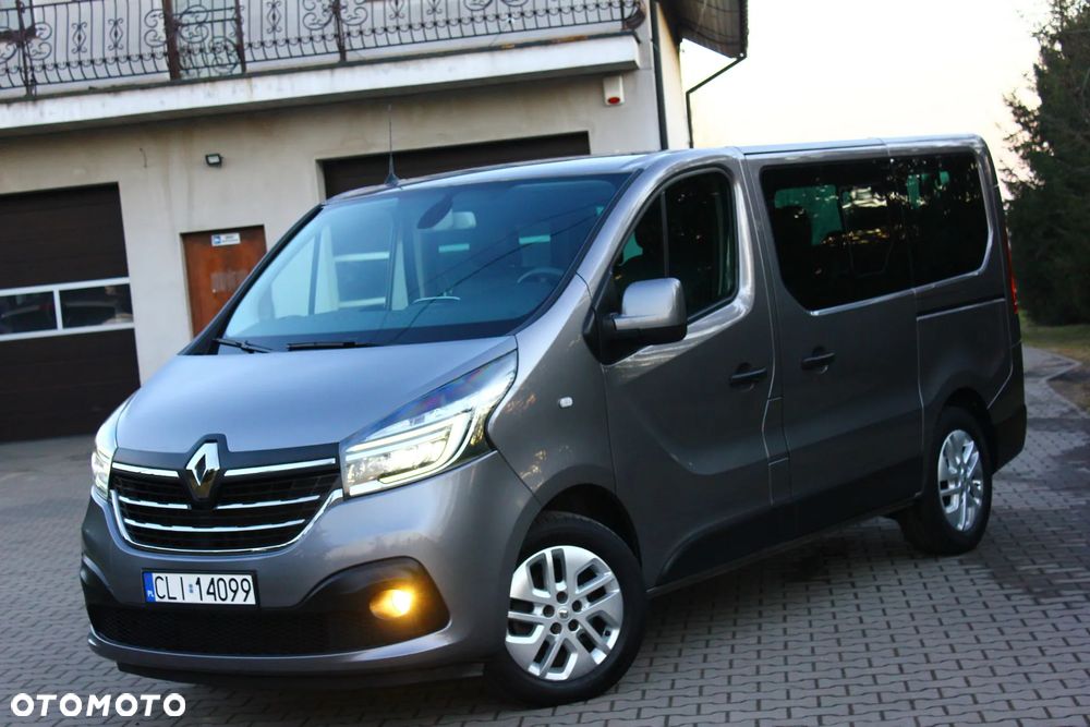Renault Trafic 2.0 dCi - 13