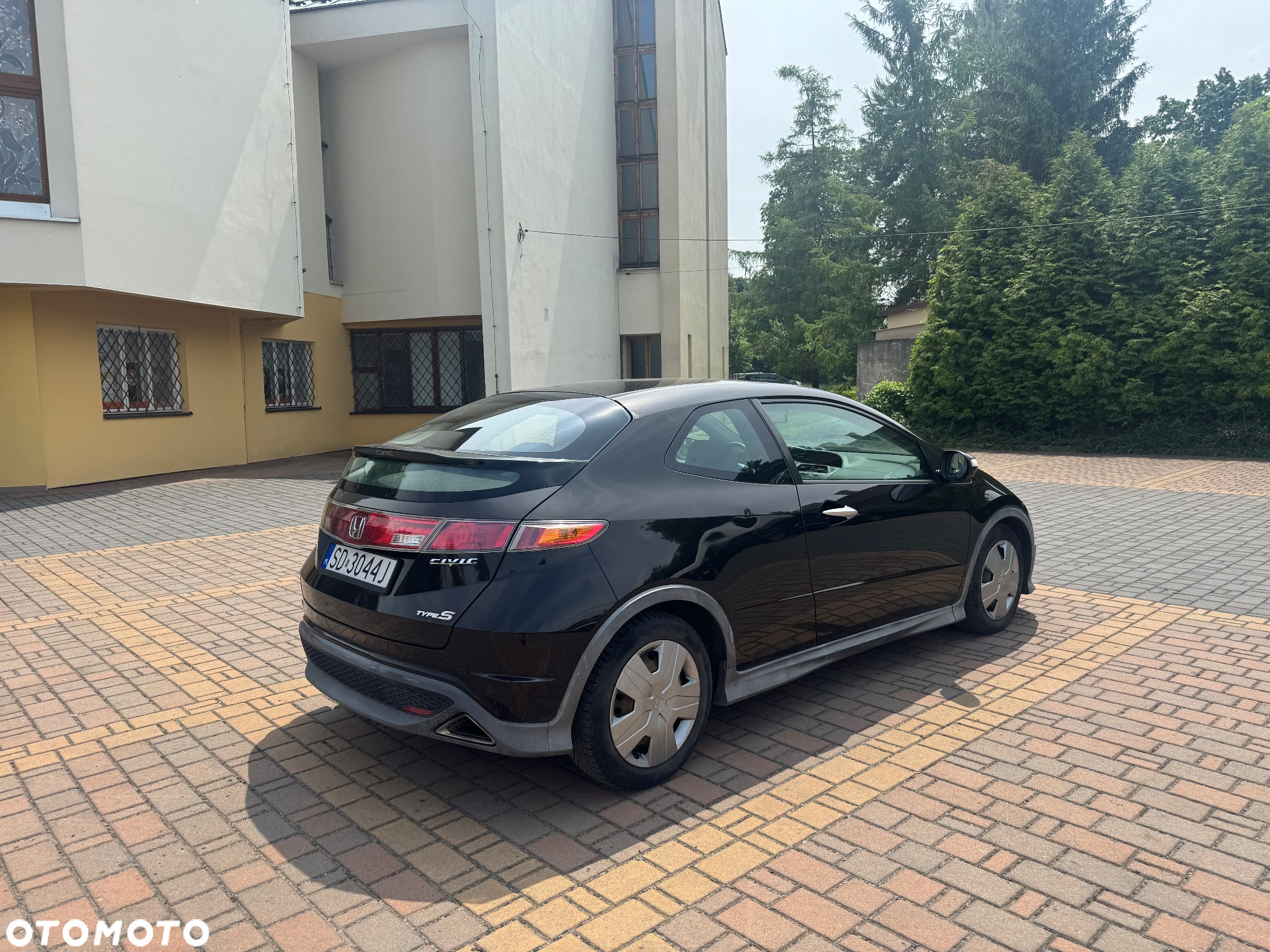 Honda Civic 1.8 LX Coupe - 4