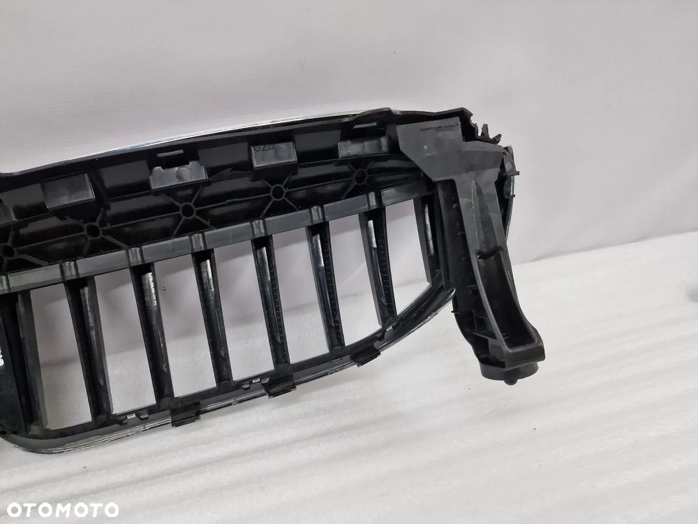 BMW G20 / G21 ATRAPA / GRILL PRZEDNI PRZÓD , NR 5113-192976-10 / 192976-10 , NR AUKCJI GL15 - 22