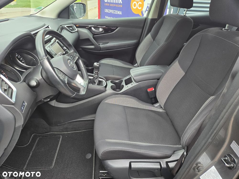 Nissan Qashqai 1.3 DIG-T TEKNA - 9