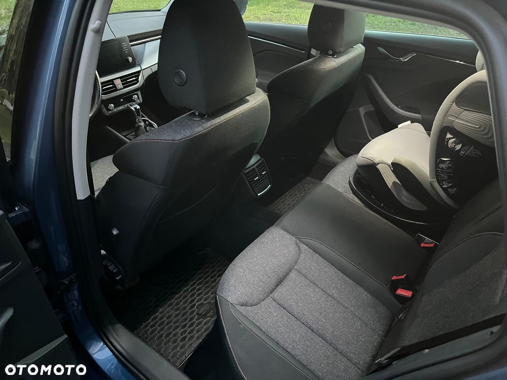 Skoda Kamiq 1.0 TSI DSG Clever - 20