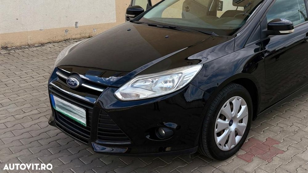 Ford Focus - 8
