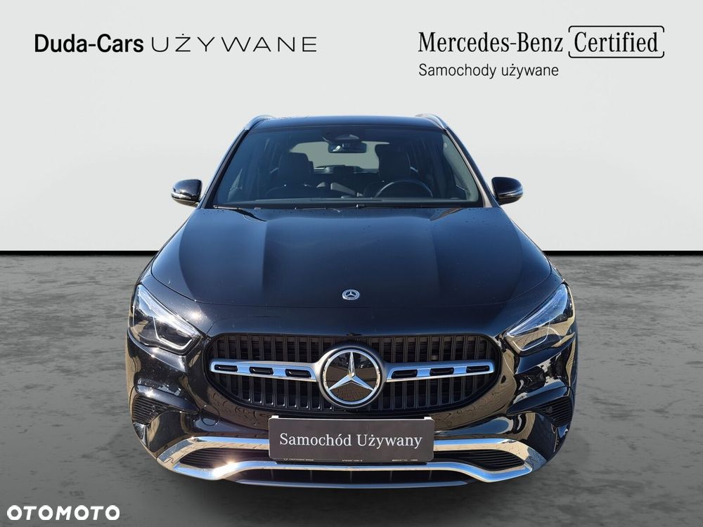 Mercedes-Benz GLA - 9