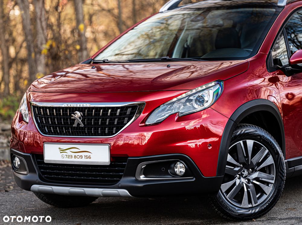 Peugeot 2008 1.6 BlueHDi Allure S&S - 13