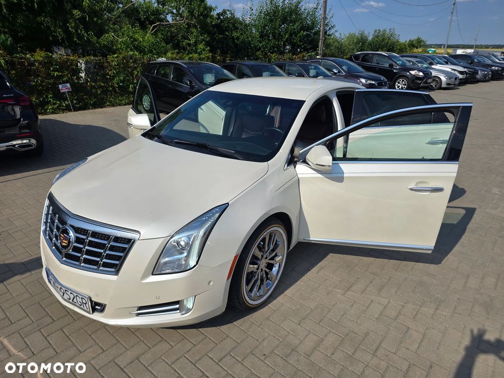 Cadillac XTS - 36