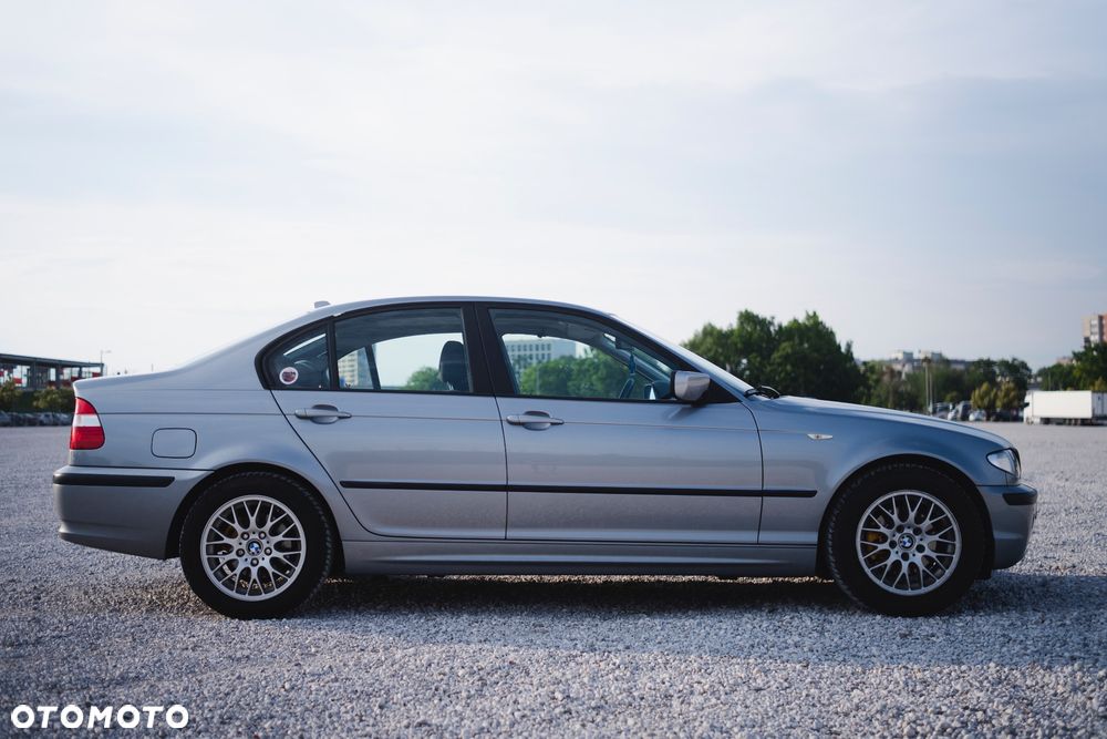 BMW Seria 3 318i - 7