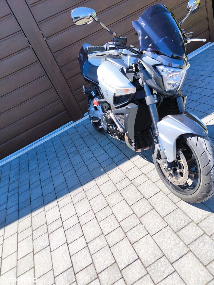 Suzuki GSX - 5