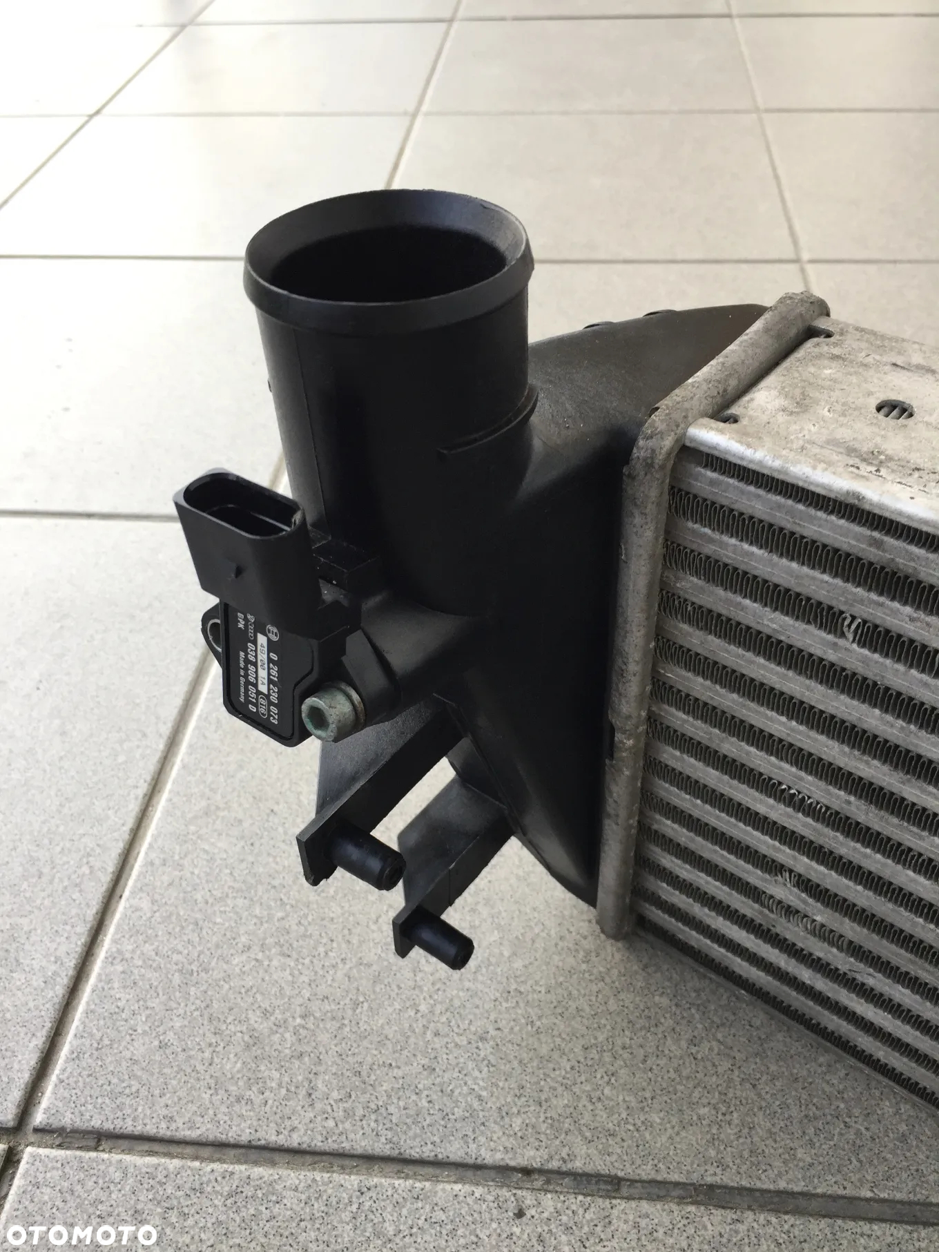 CHŁODNICA POWIETRZA INTERCOOLER LEWA LEWY AUDI A4 B6 A4 B7 1.8T BFB AVJ 8E0145805L - 4
