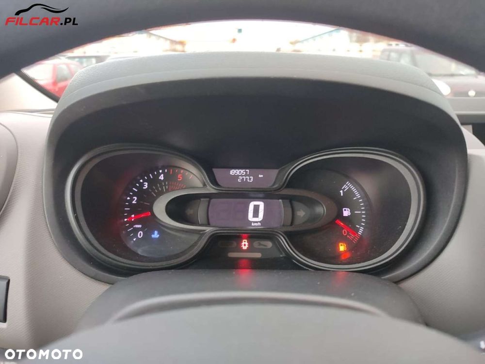 Renault Trafic - 16