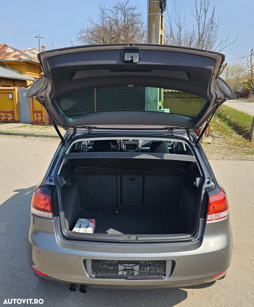 Volkswagen Golf 1.4 TSI Highline - 14